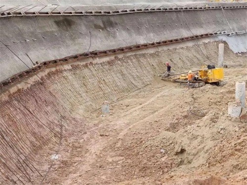 敦煌基坑边坡加固